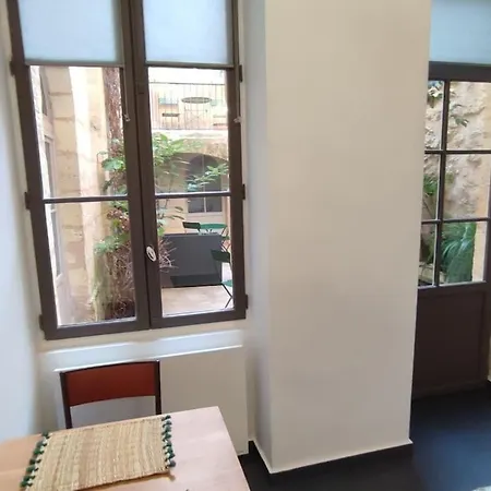 Au Coeur Des Chartrons Apartment Bordeaux